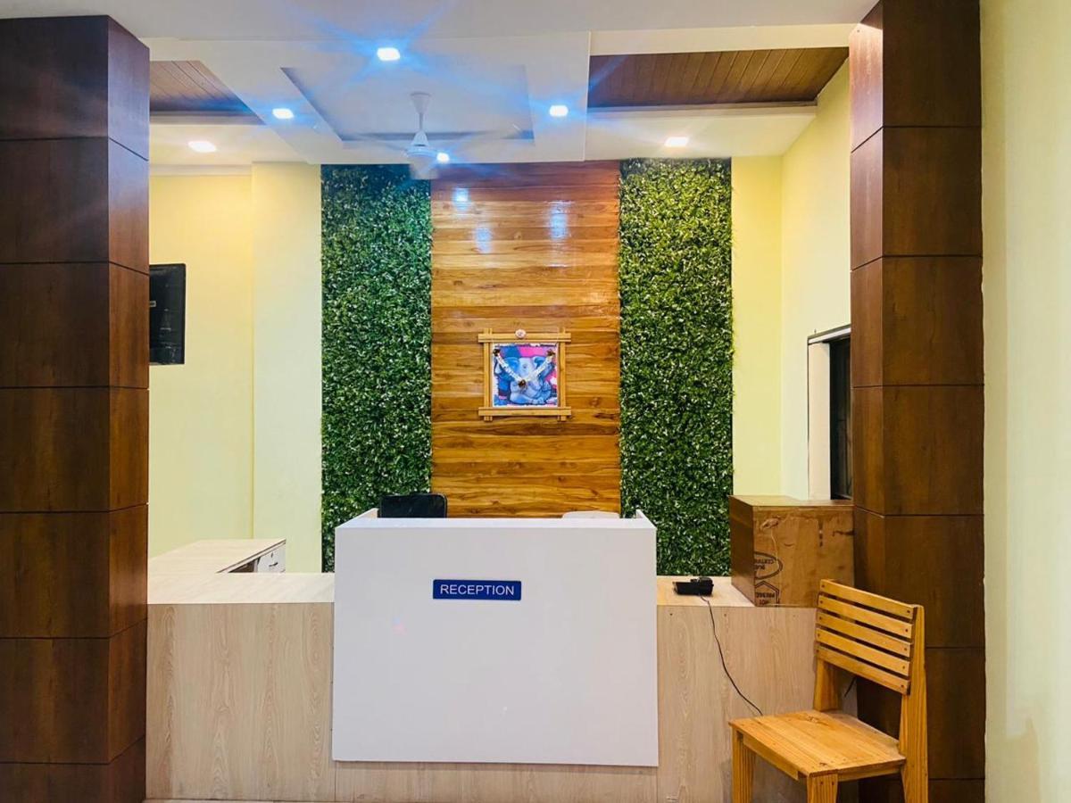Hotel Meghmalhar Lodging Jejuri Экстерьер фото